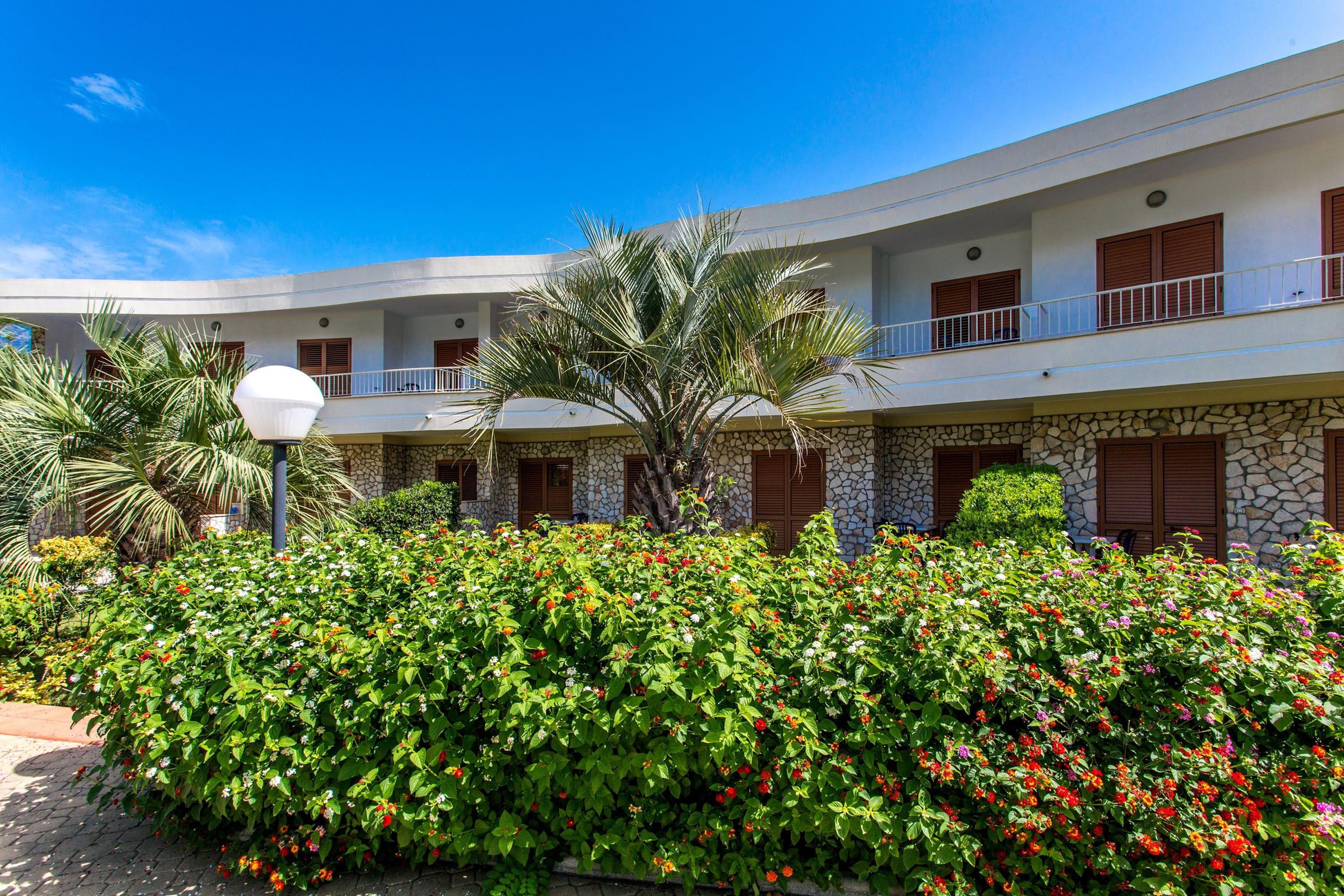 Club Residence La Castellana Mare Бельведере-Мариттимо Экстерьер фото
