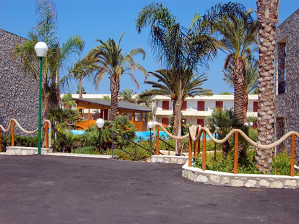 Club Residence La Castellana Mare Бельведере-Мариттимо Экстерьер фото