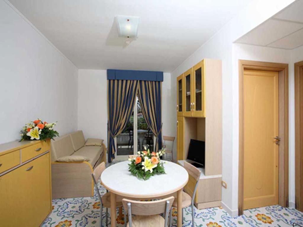 Club Residence La Castellana Mare Бельведере-Мариттимо Номер фото