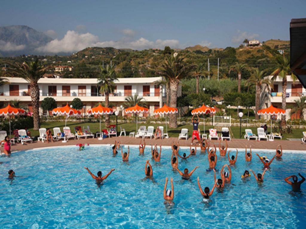 Club Residence La Castellana Mare Бельведере-Мариттимо Экстерьер фото