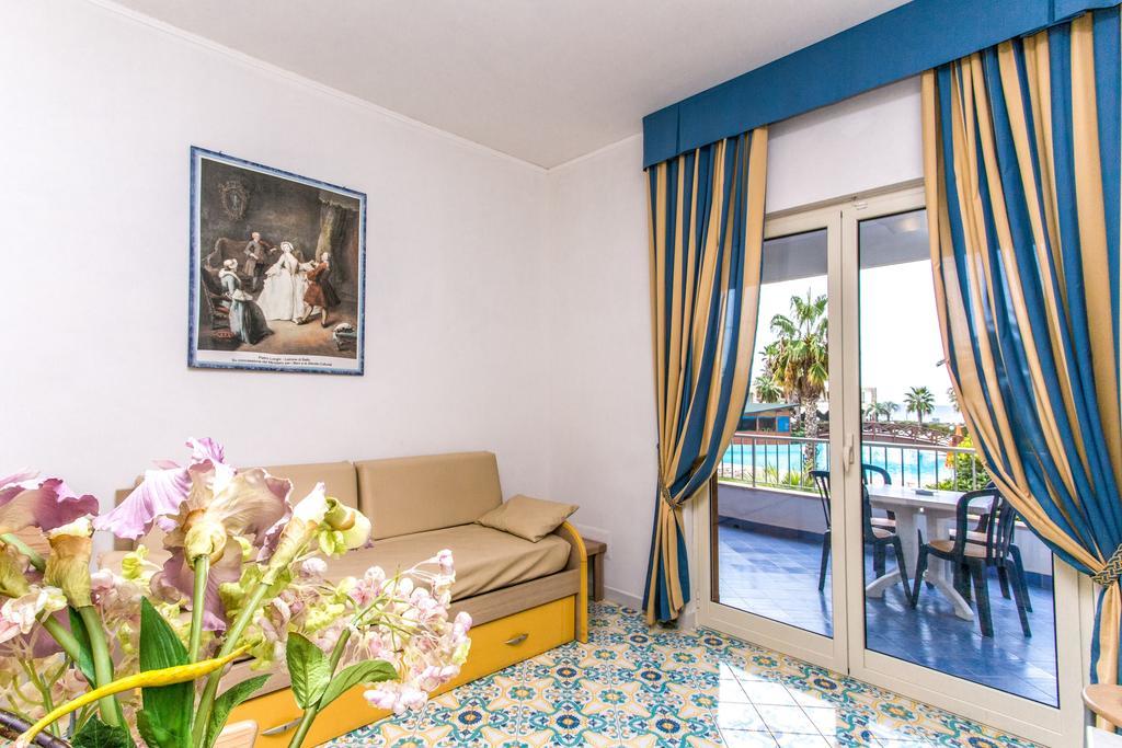Club Residence La Castellana Mare Бельведере-Мариттимо Экстерьер фото