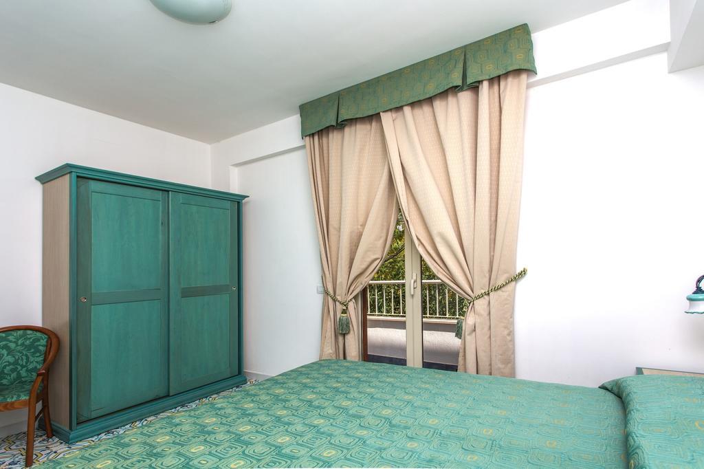 Club Residence La Castellana Mare Бельведере-Мариттимо Экстерьер фото