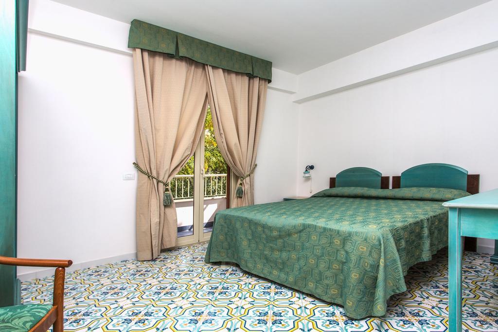 Club Residence La Castellana Mare Бельведере-Мариттимо Экстерьер фото