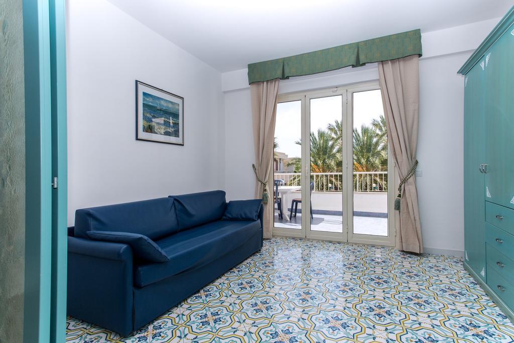 Club Residence La Castellana Mare Бельведере-Мариттимо Экстерьер фото