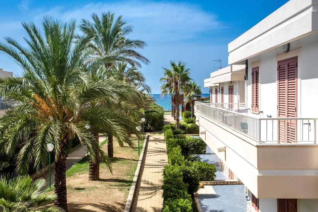 Club Residence La Castellana Mare Бельведере-Мариттимо Экстерьер фото