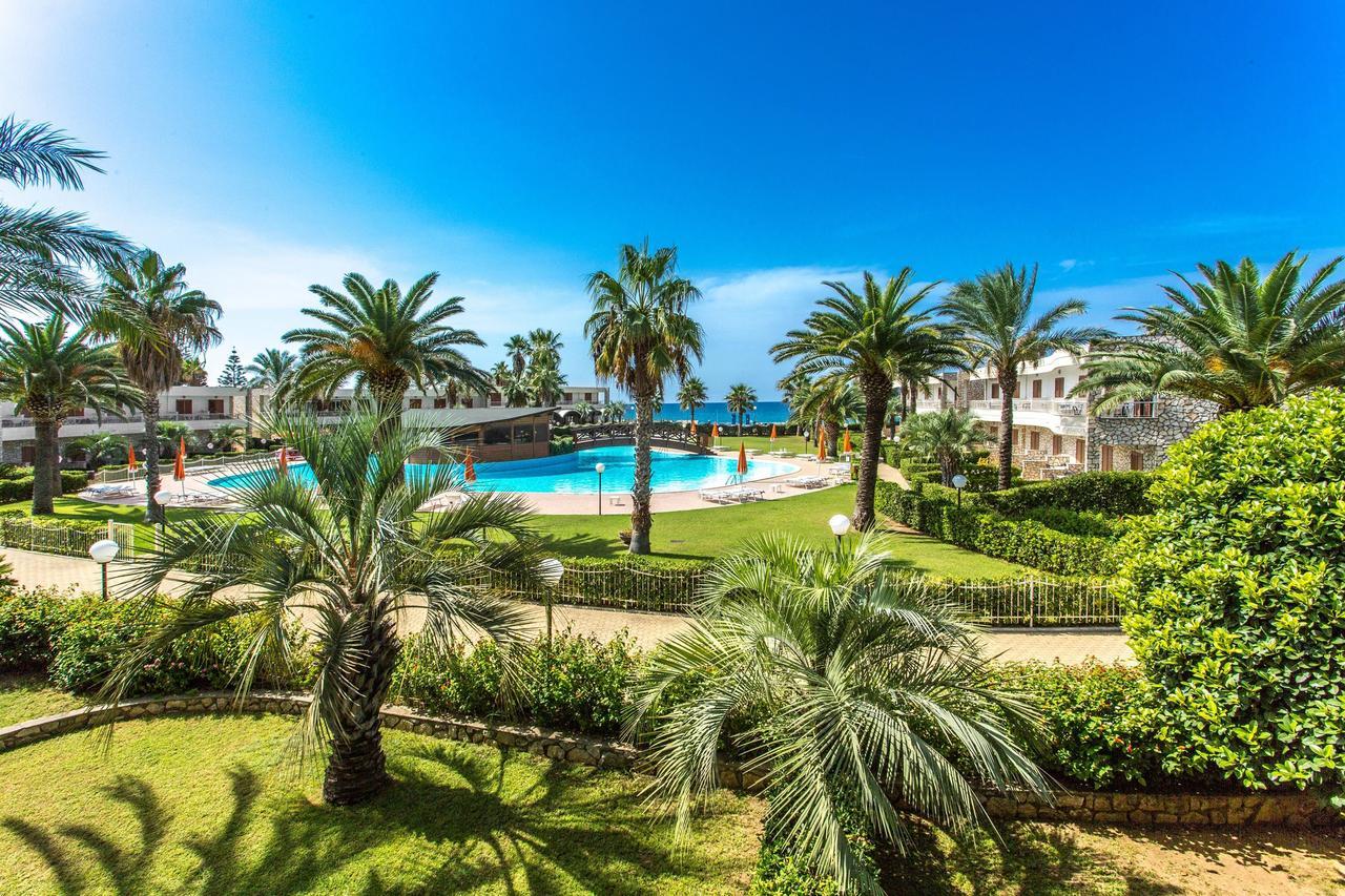 Club Residence La Castellana Mare Бельведере-Мариттимо Экстерьер фото