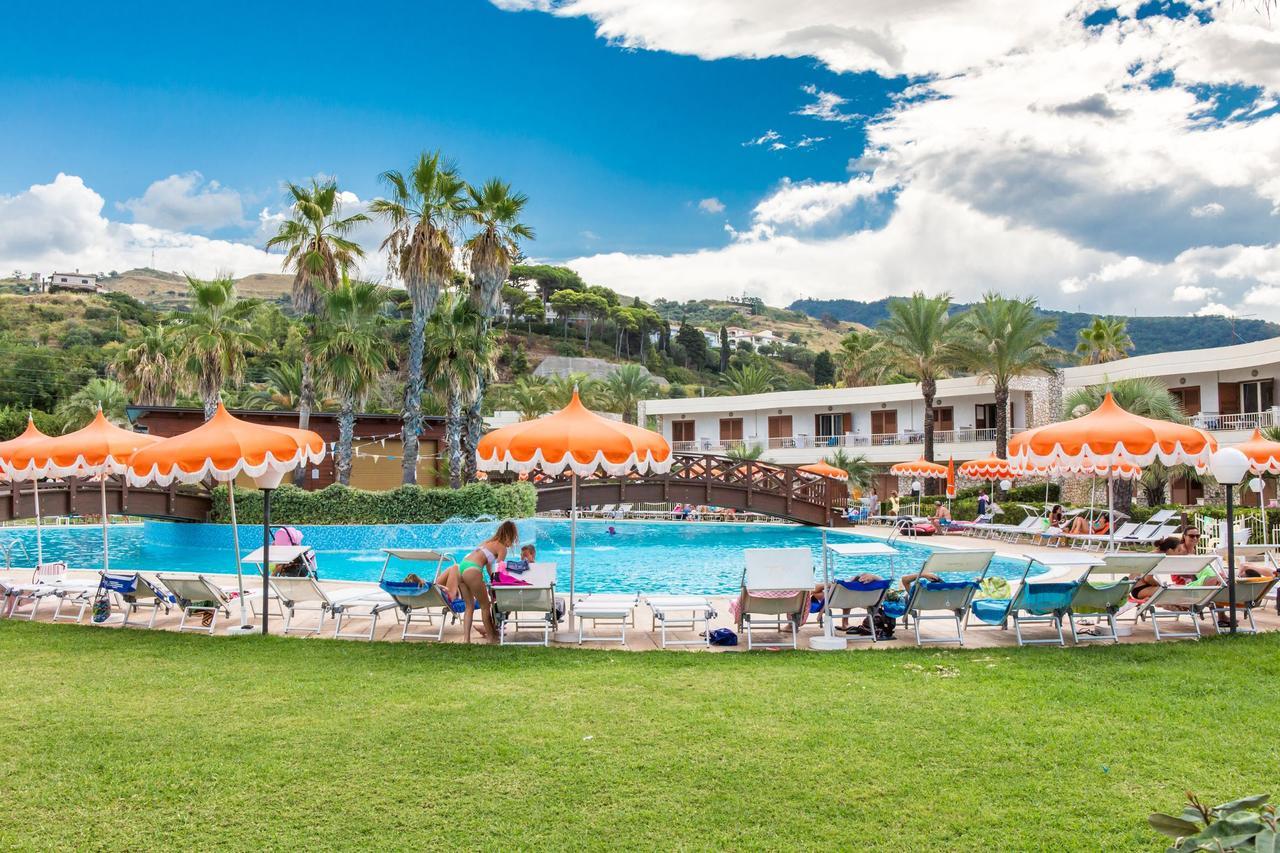 Club Residence La Castellana Mare Бельведере-Мариттимо Экстерьер фото