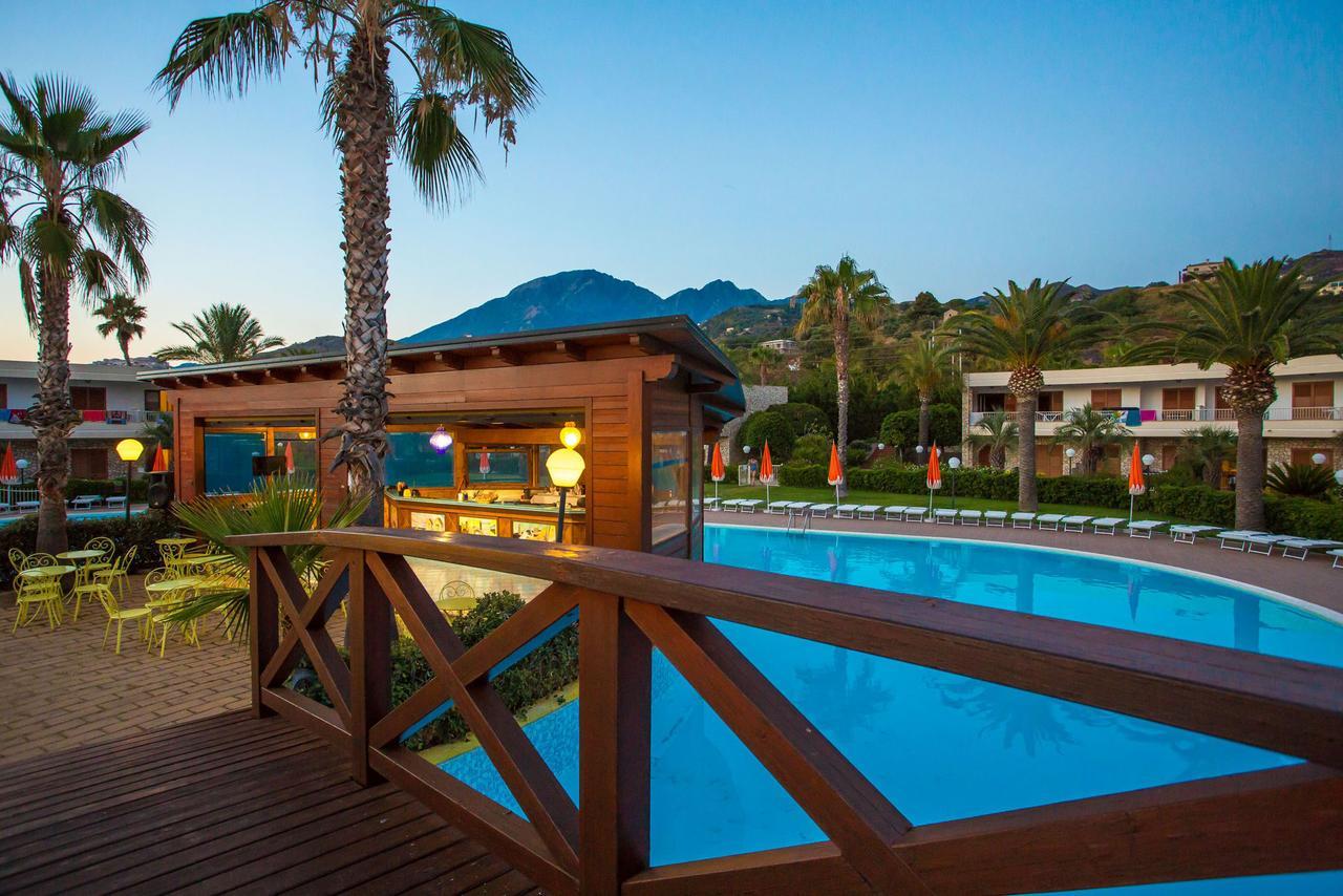 Club Residence La Castellana Mare Бельведере-Мариттимо Экстерьер фото
