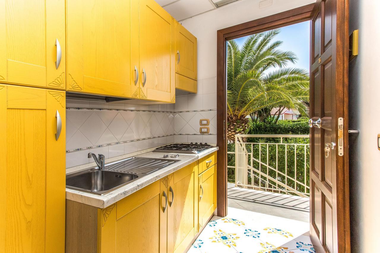 Club Residence La Castellana Mare Бельведере-Мариттимо Экстерьер фото