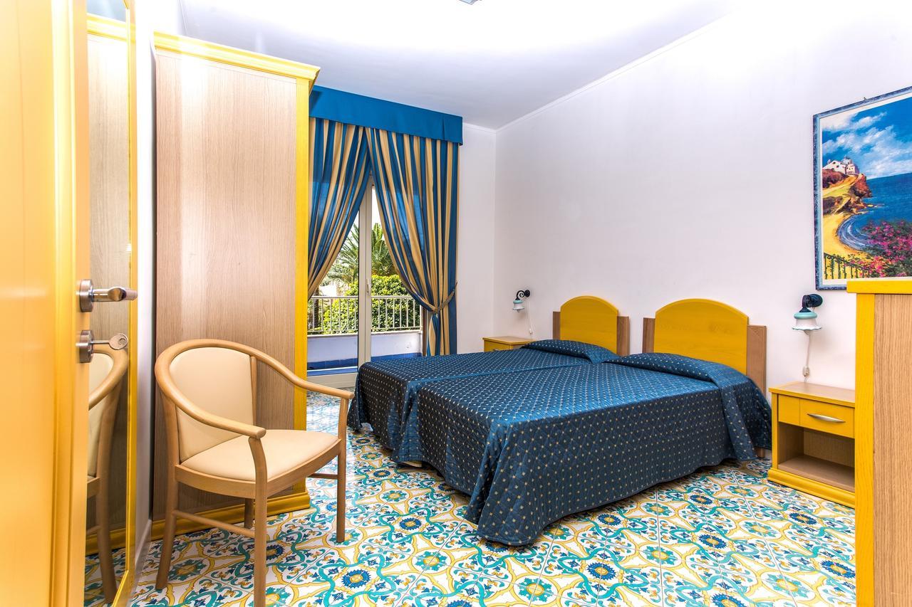 Club Residence La Castellana Mare Бельведере-Мариттимо Экстерьер фото