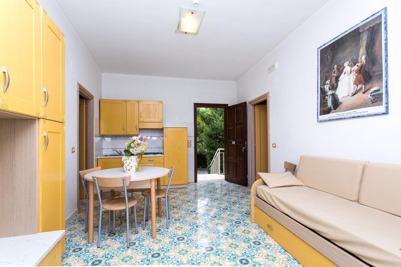 Club Residence La Castellana Mare Бельведере-Мариттимо Экстерьер фото